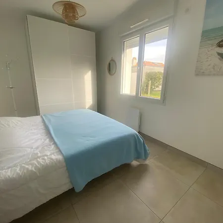 Maison Neuve Au Centre De La Tranche-sur-mer: Wifi, Parking, Proche Et Commerces - Fr-1-22-355