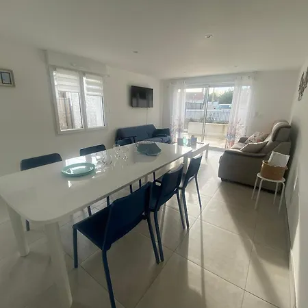 Maison Neuve Au Centre De La Tranche-sur-mer: Wifi, Parking, Proche Et Commerces - Fr-1-22-355 라트슈수르메르