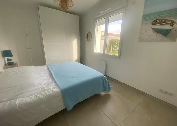 Maison Neuve Au Centre De La Tranche-sur-mer: Wifi, Parking, Proche Et Commerces - Fr-1-22-355