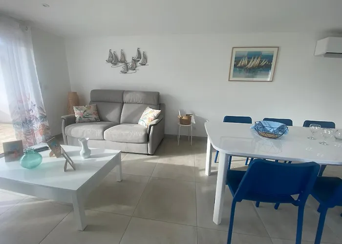 Casa vacanze Maison Neuve Au Centre De La Tranche-sur-mer: Wifi, Parking, Proche Et Commerces - Fr-1-22-355 *